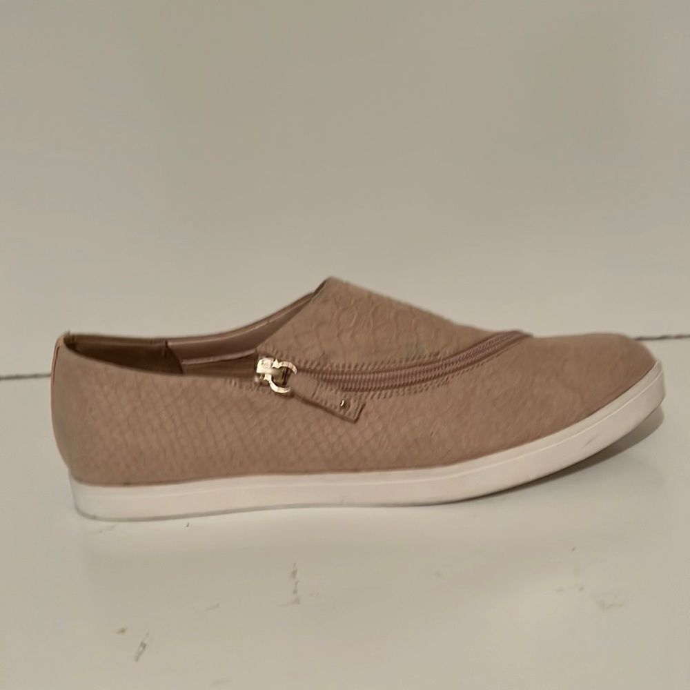 Dr School’s Tan Zip Around Slip On Memory Foam Fabric Sneakers Size 9